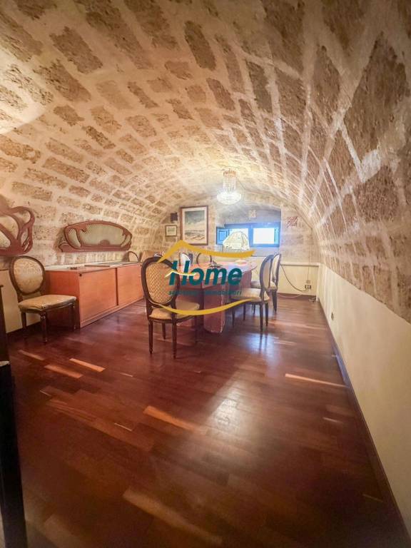 ufficio in vendita a Gioia del Colle