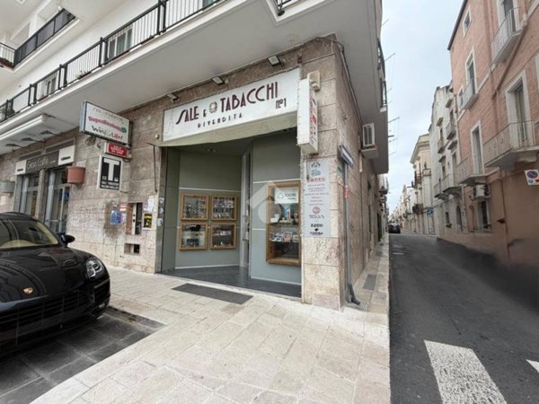 negozio in vendita a Gioia del Colle