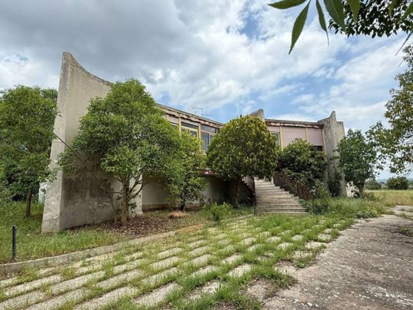 casa indipendente in vendita a Gioia del Colle