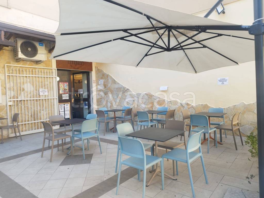 negozio in vendita a Gioia del Colle