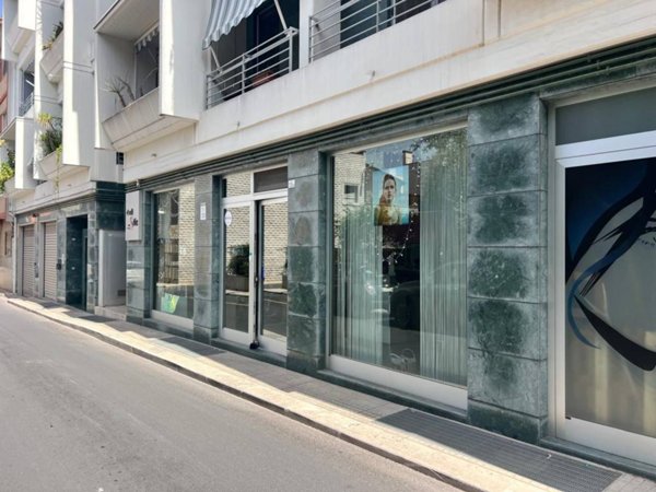 negozio in vendita a Gioia del Colle