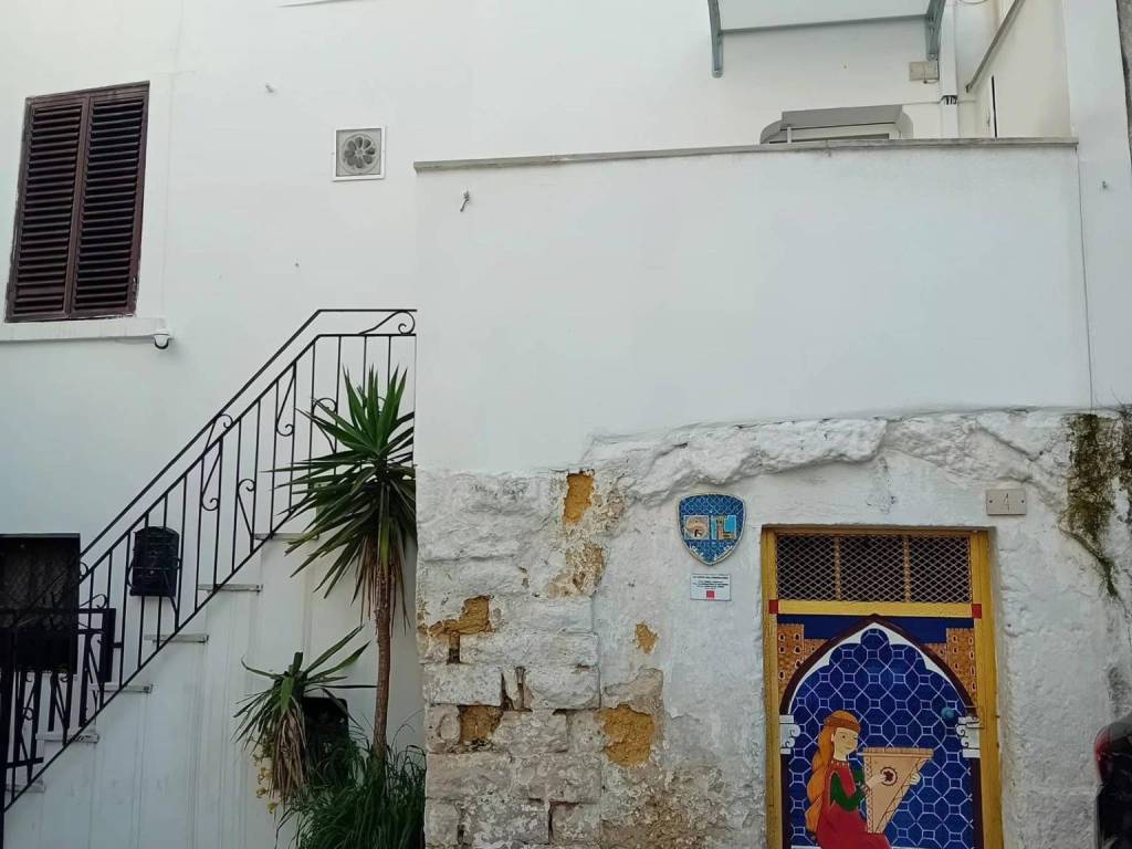 casa indipendente in vendita a Gioia del Colle