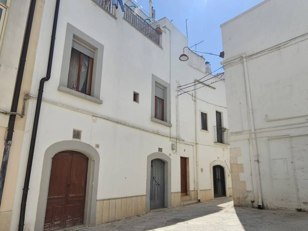 casa indipendente in vendita a Gioia del Colle