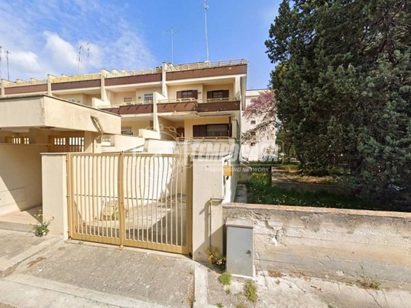 casa indipendente in vendita a Gioia del Colle in zona Monte Sannace