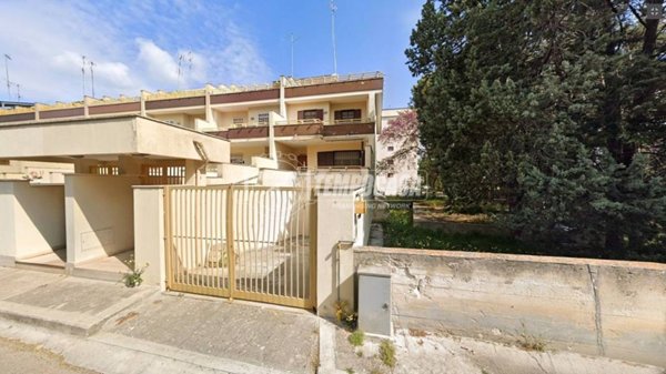 casa indipendente in vendita a Gioia del Colle in zona Monte Sannace