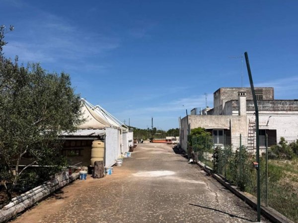 casa indipendente in vendita a Gioia del Colle