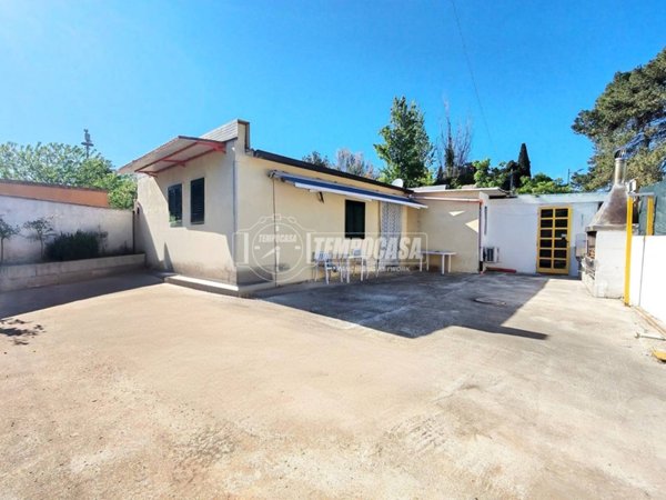 casa indipendente in vendita a Gioia del Colle