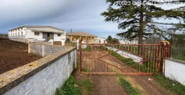 casa indipendente in vendita a Gioia del Colle