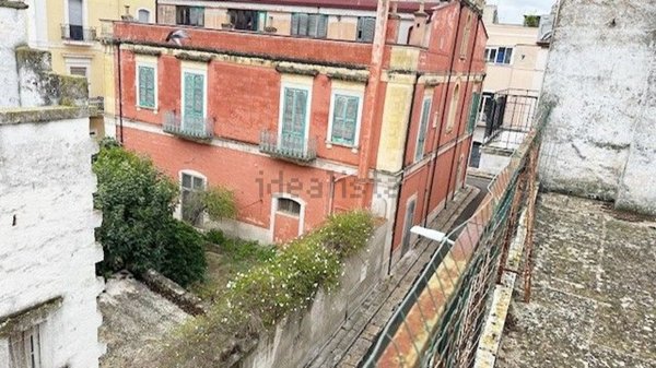 casa indipendente in vendita a Gioia del Colle