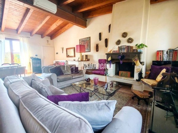 casa indipendente in vendita a Gioia del Colle