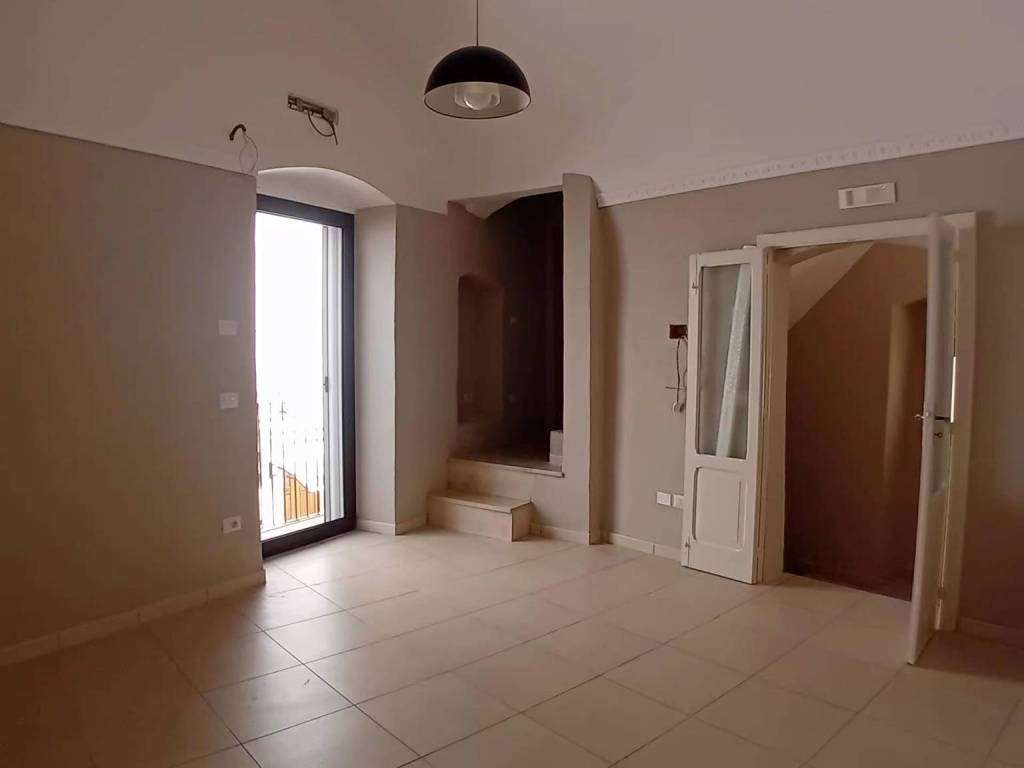 casa indipendente in vendita a Gioia del Colle