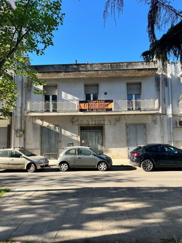 casa indipendente in vendita a Gioia del Colle in zona Monte Sannace