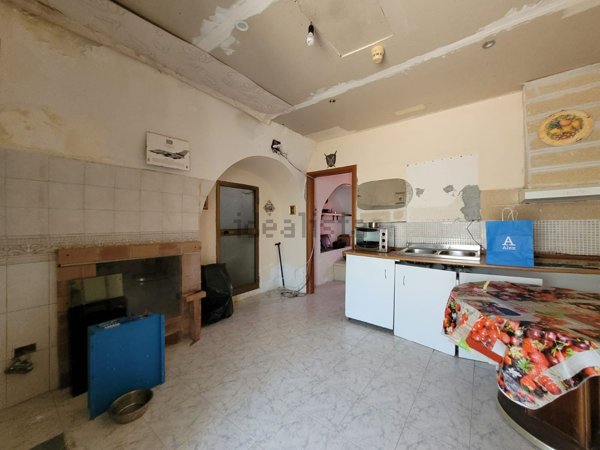 esavano in vendita a Gioia del Colle in zona Villaggio Azzurro