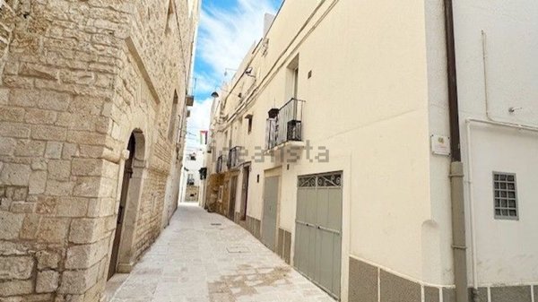 casa indipendente in vendita a Gioia del Colle in zona Monte Sannace