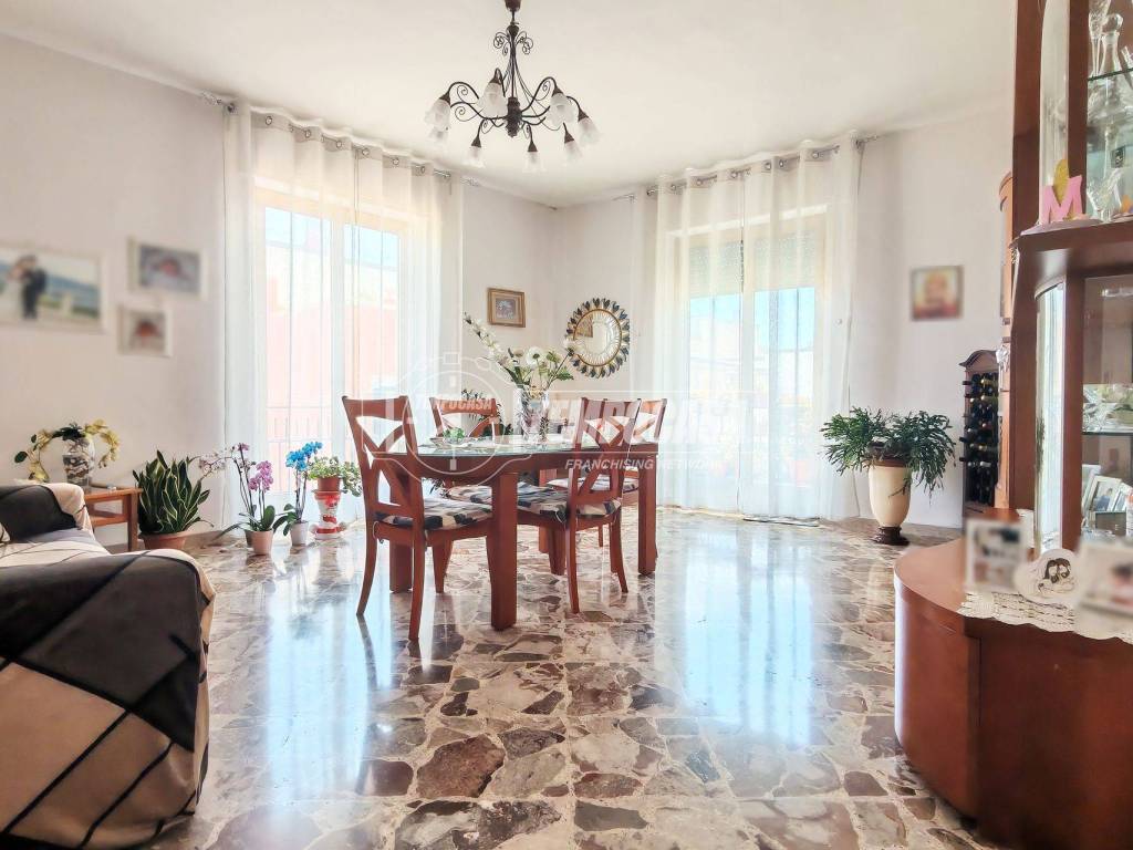 appartamento in vendita a Gioia del Colle in zona Monte Sannace