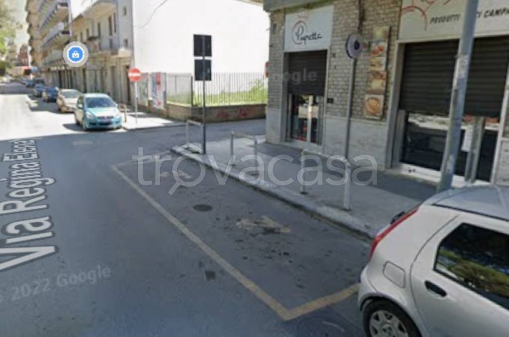 locale commerciale in vendita a Gioia del Colle