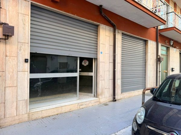 locale commerciale in vendita a Gioia del Colle in zona Monte Sannace