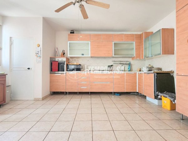 casa indipendente in vendita a Gioia del Colle in zona Monte Sannace