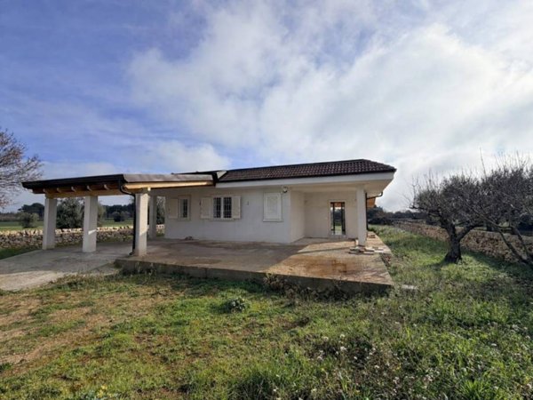 casa indipendente in vendita a Gioia del Colle