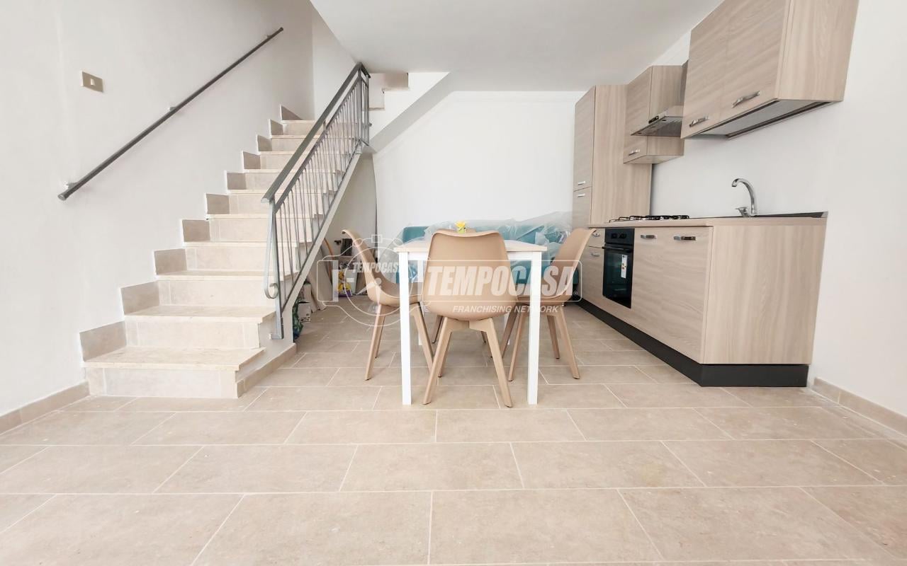 casa indipendente in vendita a Gioia del Colle in zona Monte Sannace