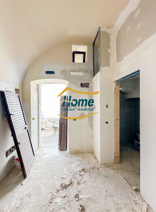 casa indipendente in vendita a Gioia del Colle in zona Monte Sannace