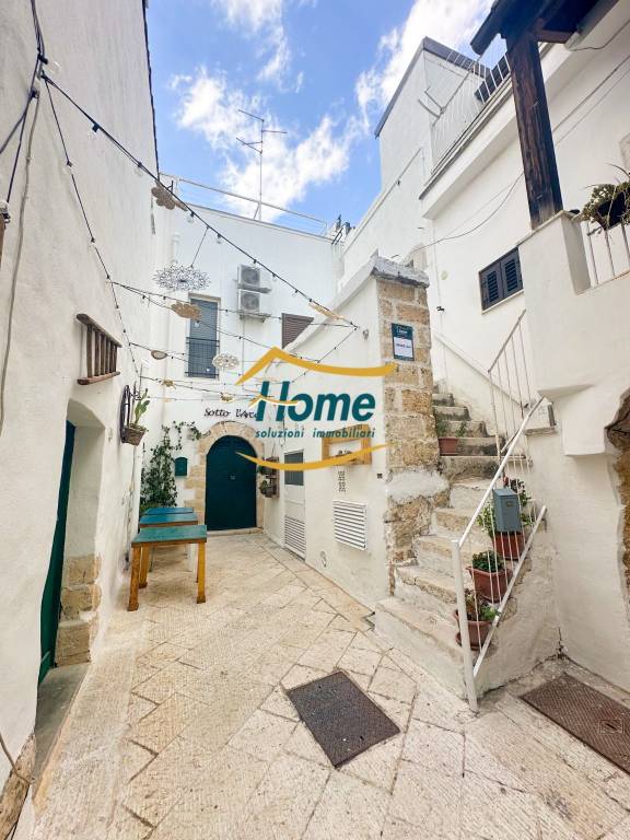 casa indipendente in vendita a Gioia del Colle in zona Monte Sannace