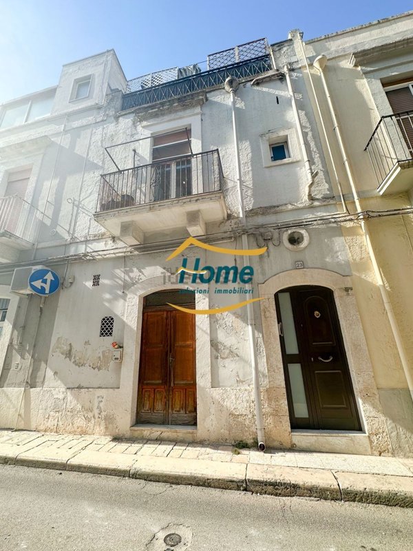 casa indipendente in vendita a Gioia del Colle