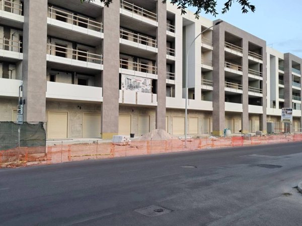 negozio in vendita a Gioia del Colle in zona Monte Sannace