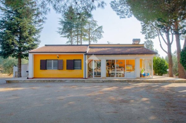 casa indipendente in vendita a Gioia del Colle