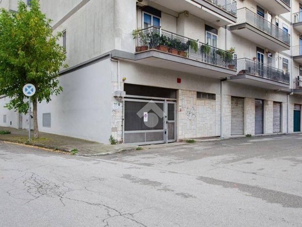 box auto in vendita a Gioia del Colle in zona Monte Sannace