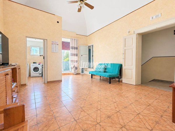 casa indipendente in vendita a Gioia del Colle in zona Monte Sannace