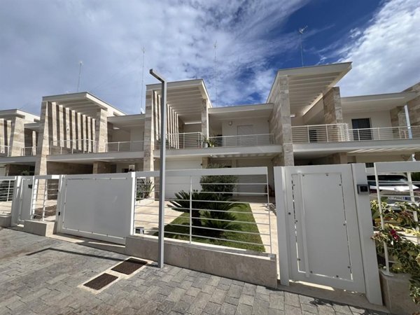 casa indipendente in vendita a Giovinazzo