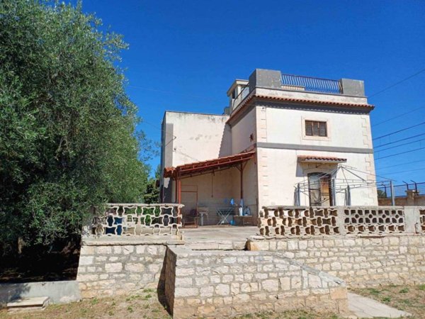 casa indipendente in vendita a Giovinazzo in zona San Matteo