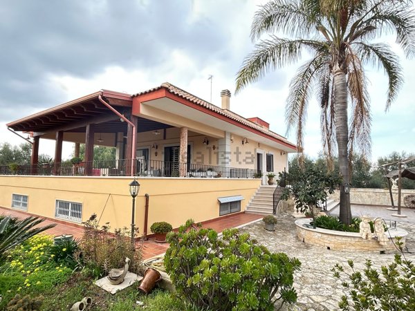 casa indipendente in vendita a Giovinazzo