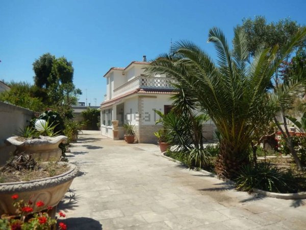 casa indipendente in vendita a Giovinazzo