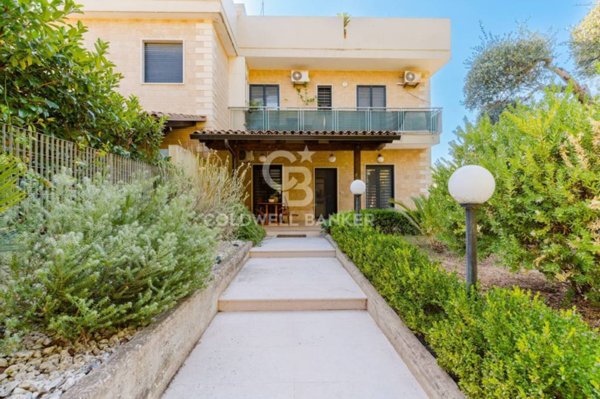 casa indipendente in vendita a Giovinazzo