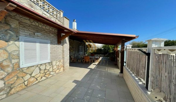 casa indipendente in vendita a Giovinazzo