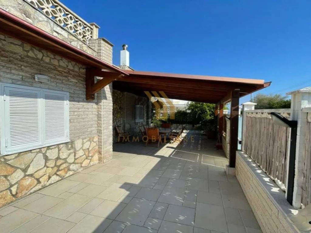 casa indipendente in vendita a Giovinazzo in zona San Matteo