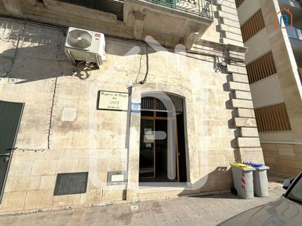 negozio in vendita a Giovinazzo