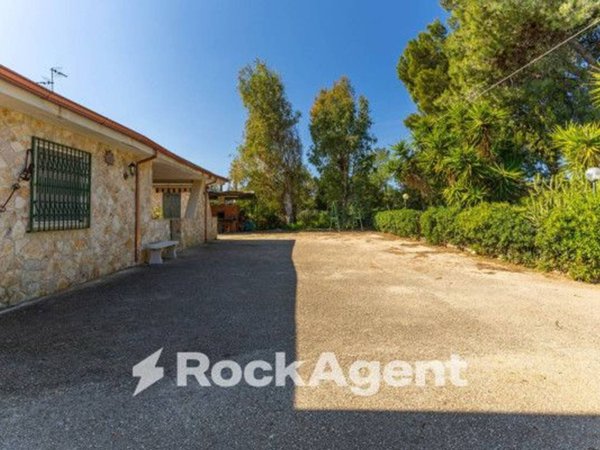 casa indipendente in vendita a Giovinazzo