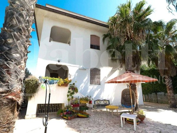 casa indipendente in vendita a Giovinazzo