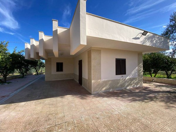 casa indipendente in vendita a Giovinazzo