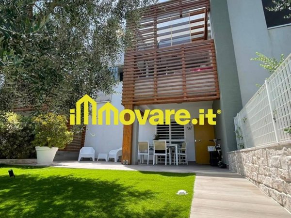 casa indipendente in vendita a Giovinazzo