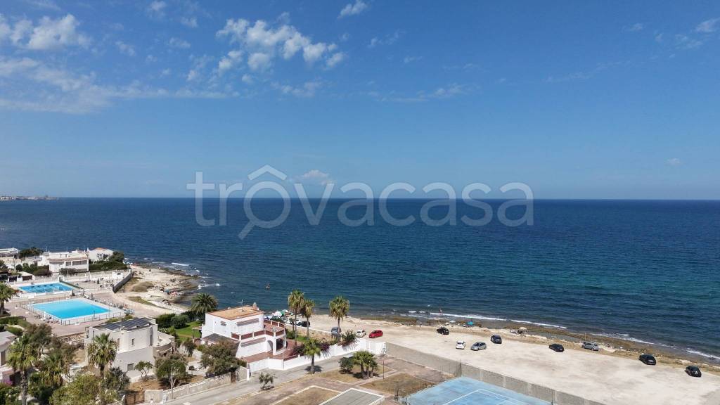 appartamento in vendita a Giovinazzo in zona Le Macchie