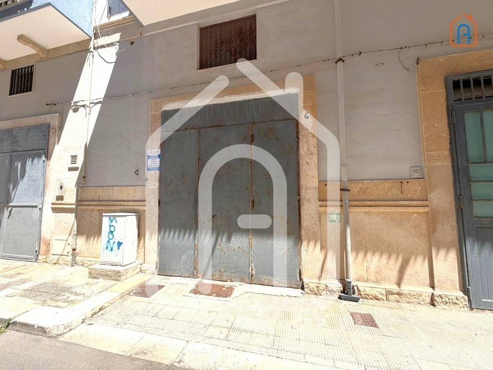 box auto in vendita a Giovinazzo