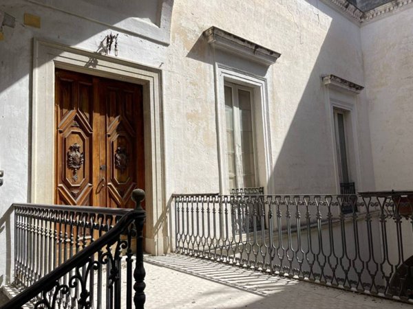 intera palazzina in vendita a Gravina in Puglia