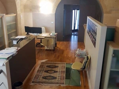ufficio in vendita a Gravina in Puglia in zona Centro Città