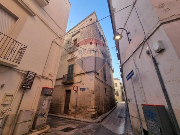 casa indipendente in vendita a Gravina in Puglia