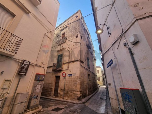 casa indipendente in vendita a Gravina in Puglia