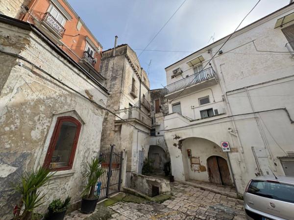 casa semindipendente in vendita a Gravina in Puglia in zona Centro Città